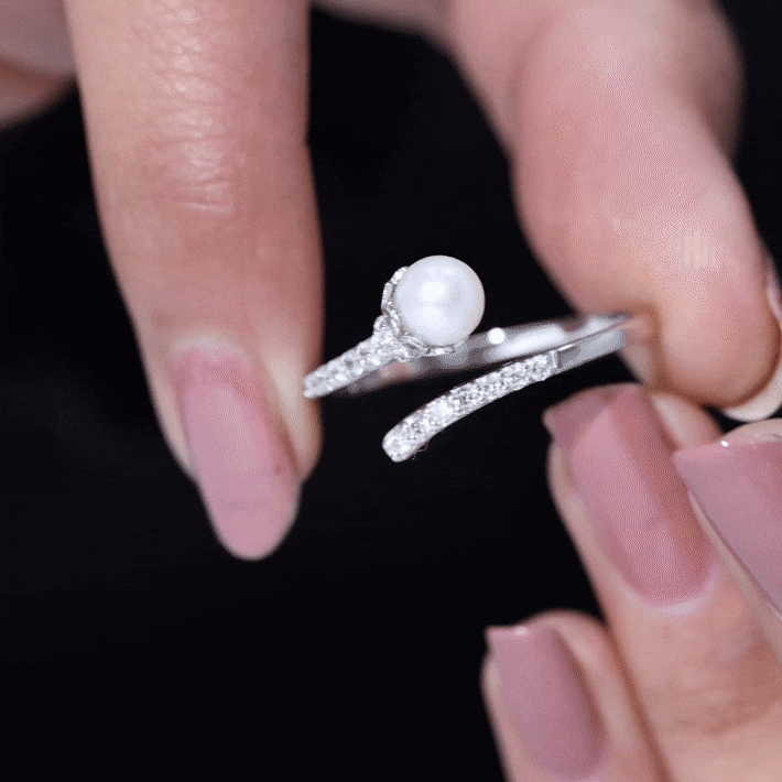 2.75 CT Freshwater Pearl and Diamond Wrap Ring
