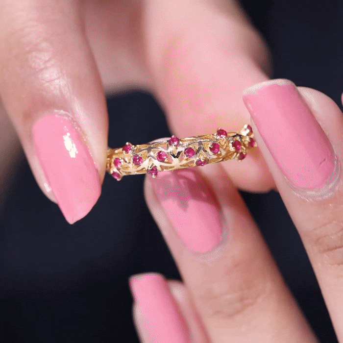 Filigree Detailed Ruby Gold Band Ring in Prong Setting