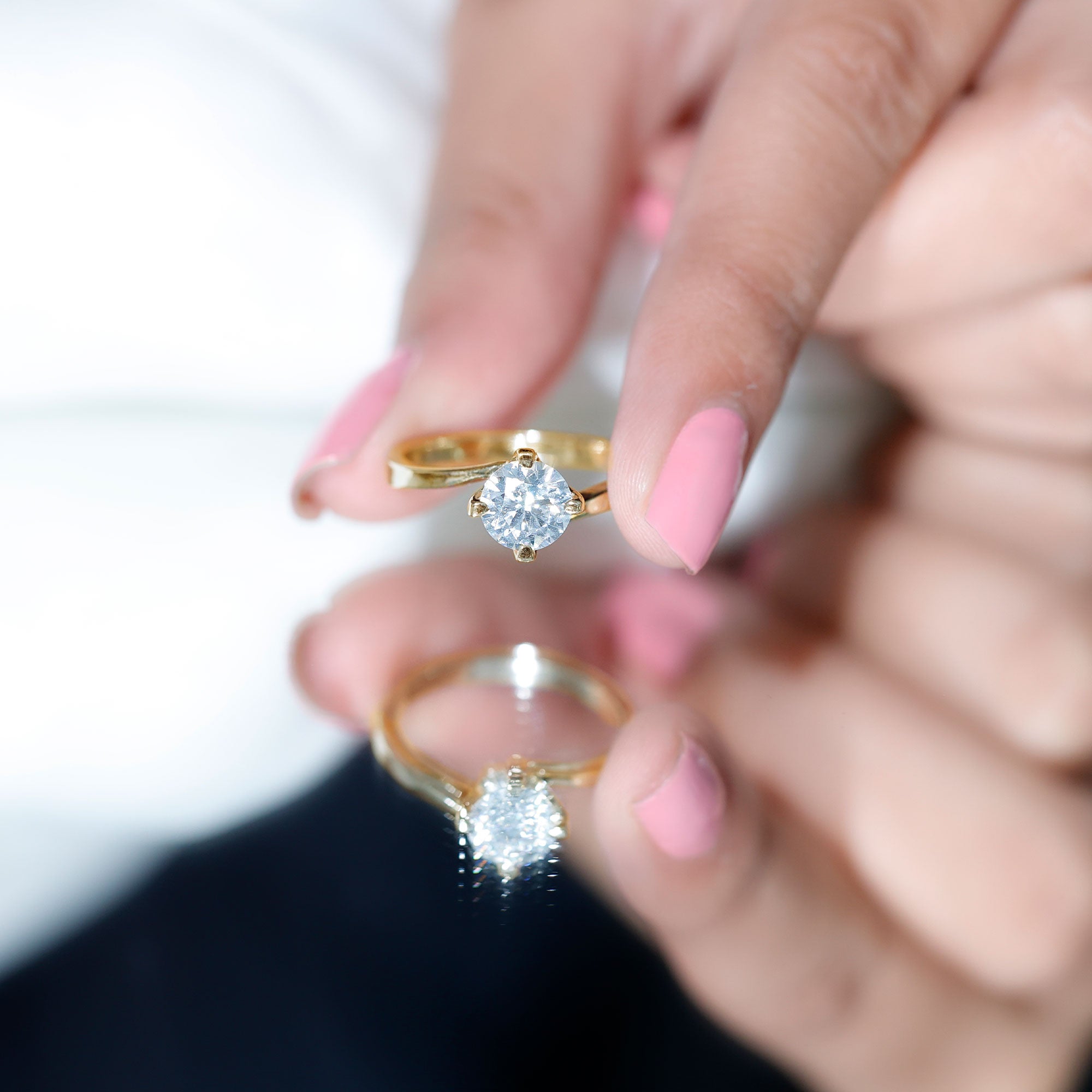 Lab Grown Diamond Engagement Ring With Diagonal 4 Prongs