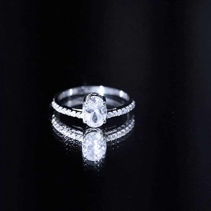 2.25 CT Oval Cut Solitaire Zircon Engagement Ring with Side Stones