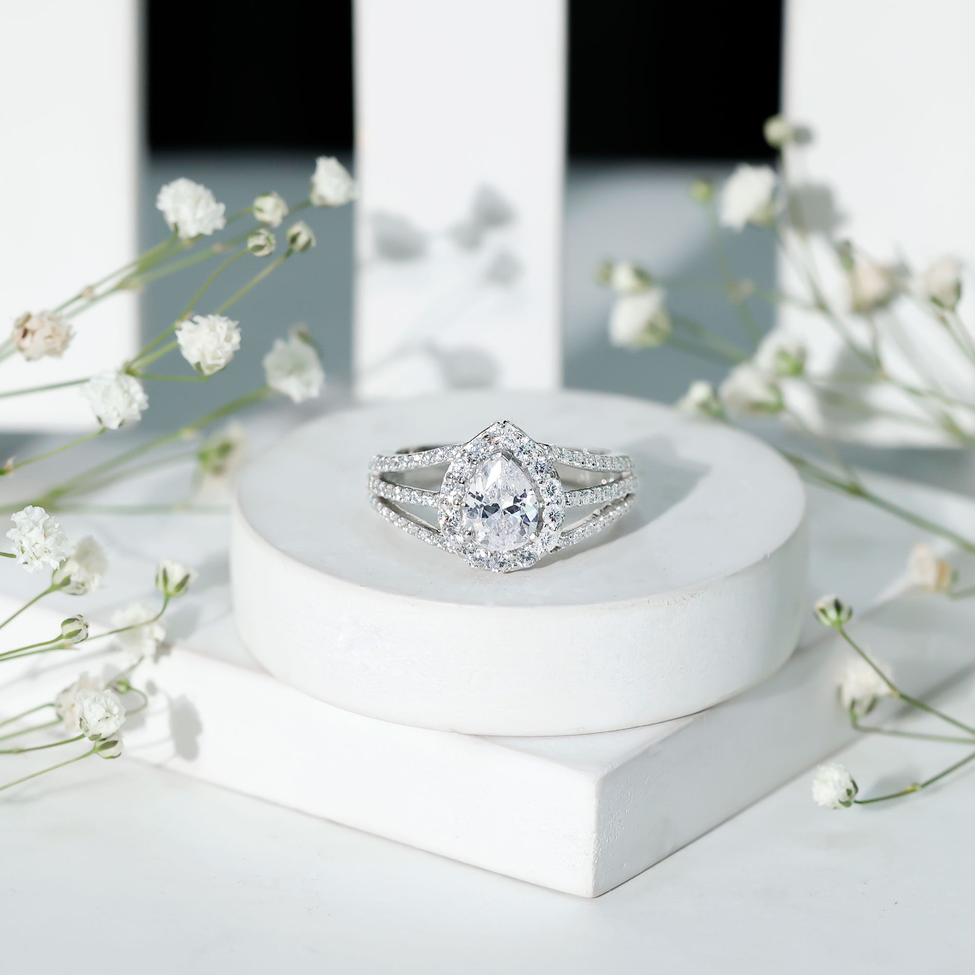 2.50 CT Split Shank Zircon Teardrop Engagement Ring