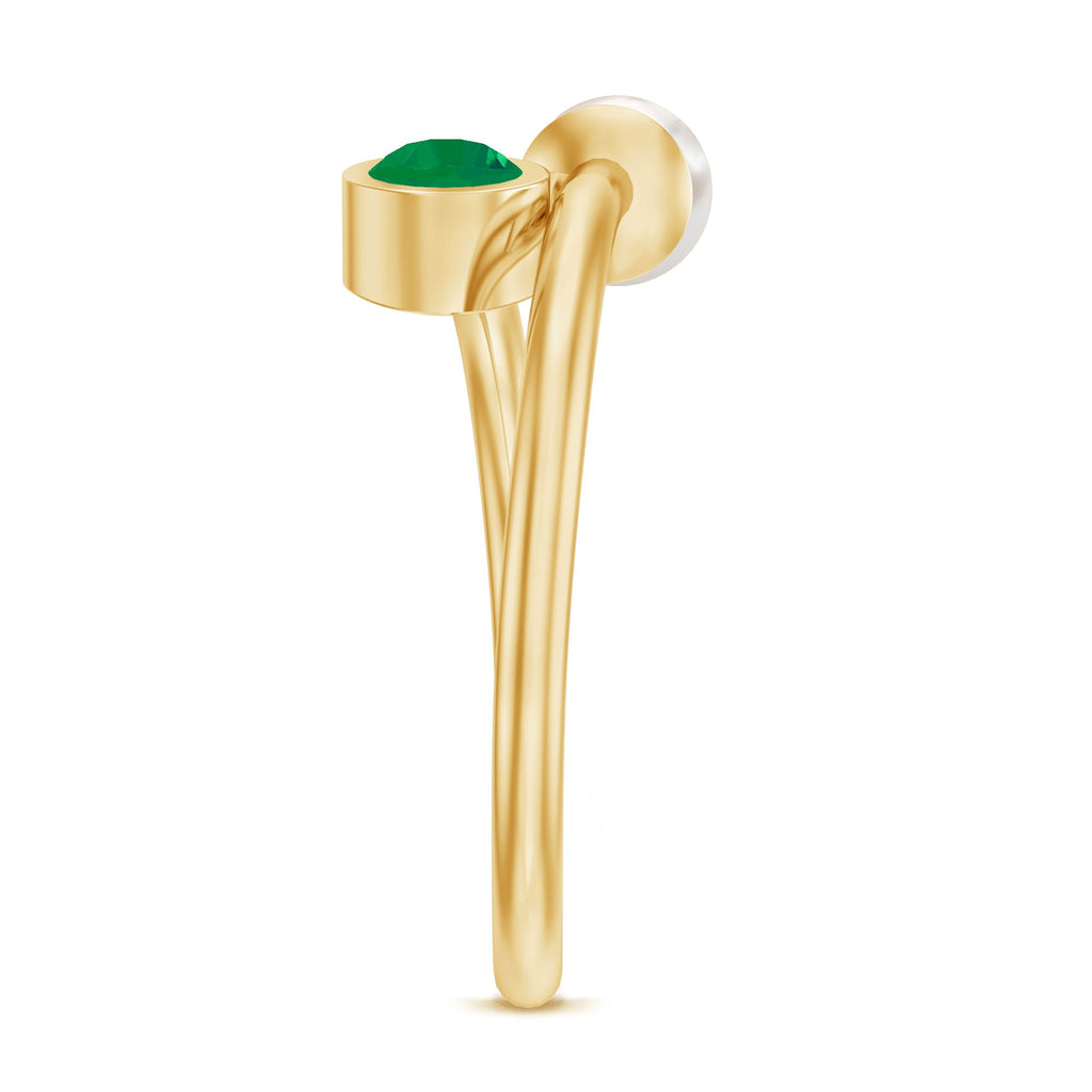 Toi et Moi Emerald and Freshwater Pearl Ring in Gold