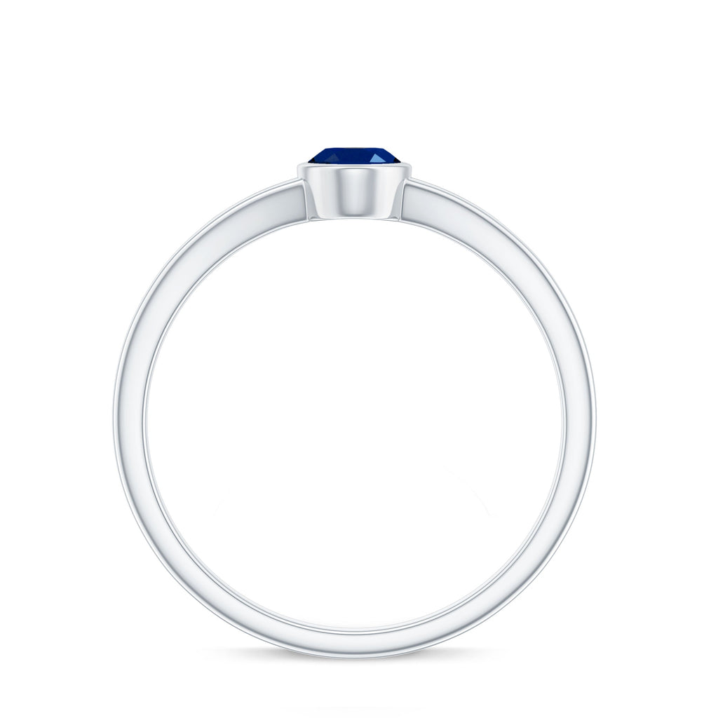 Oval Blue Sapphire Solitaire Engagement Ring in Split Shank