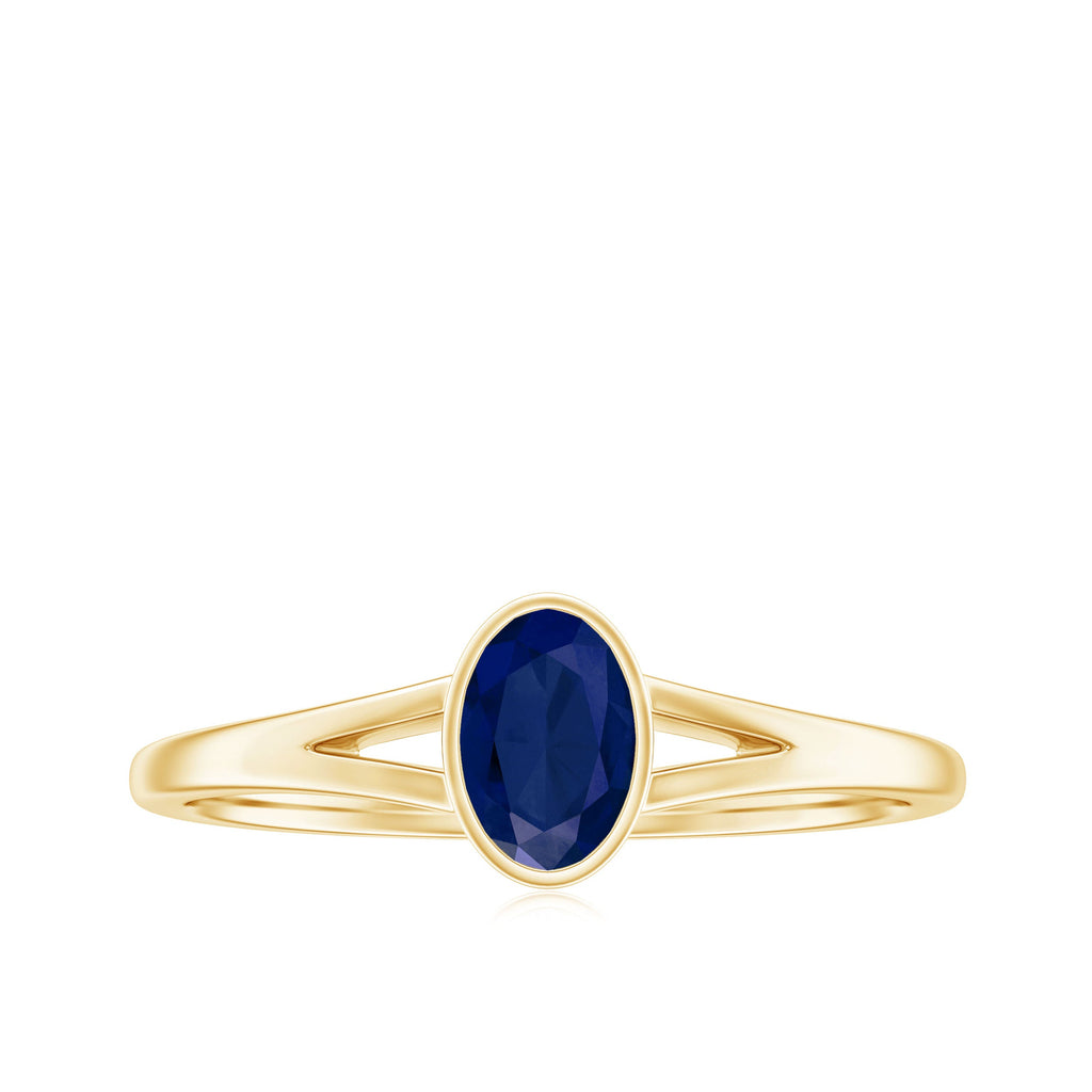 Oval Blue Sapphire Solitaire Engagement Ring in Split Shank