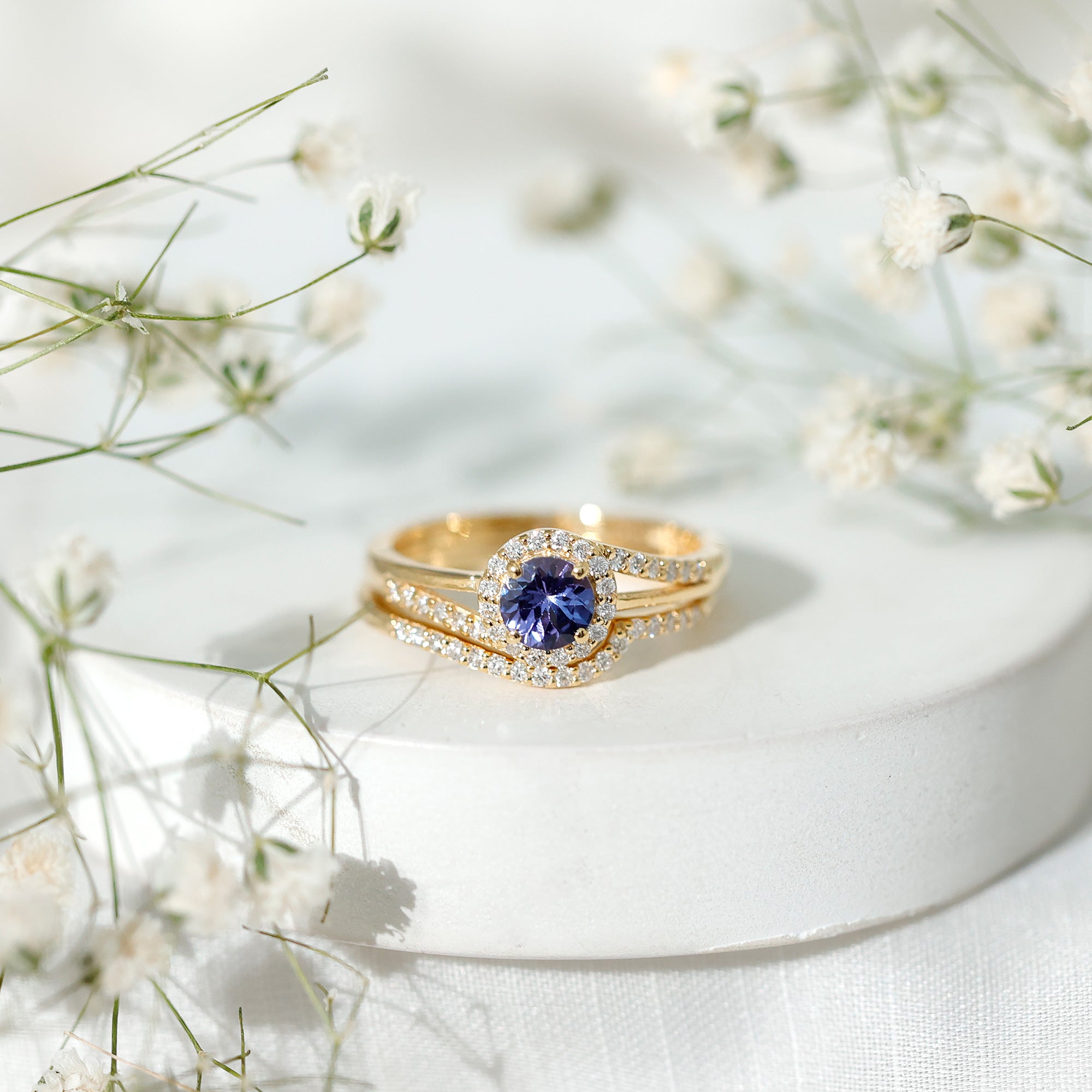 1 CT Minimal Tanzanite Engagement Ring with Diamond Enhancer