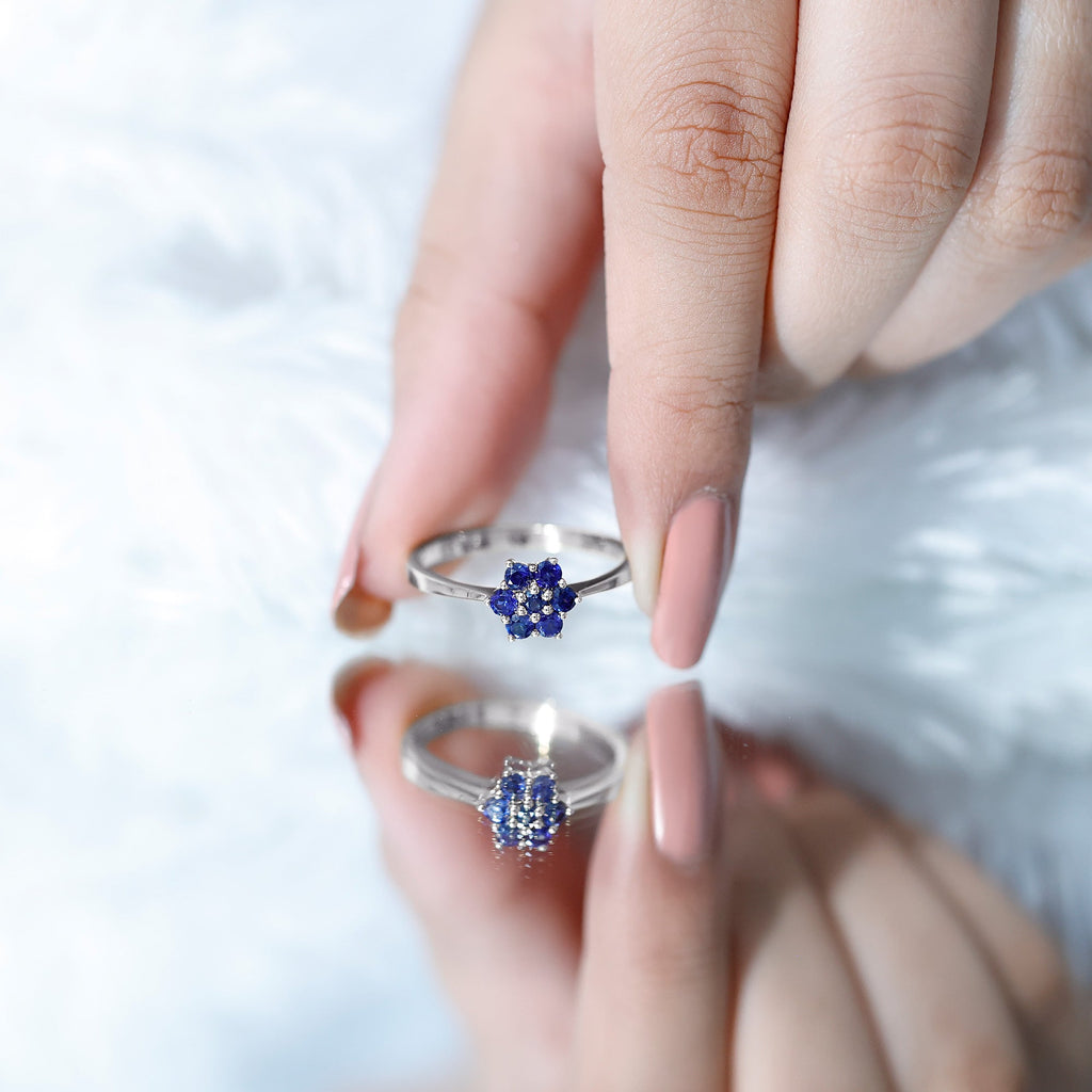1 CT Round Shape Blue Sapphire Cluster Flower Ring
