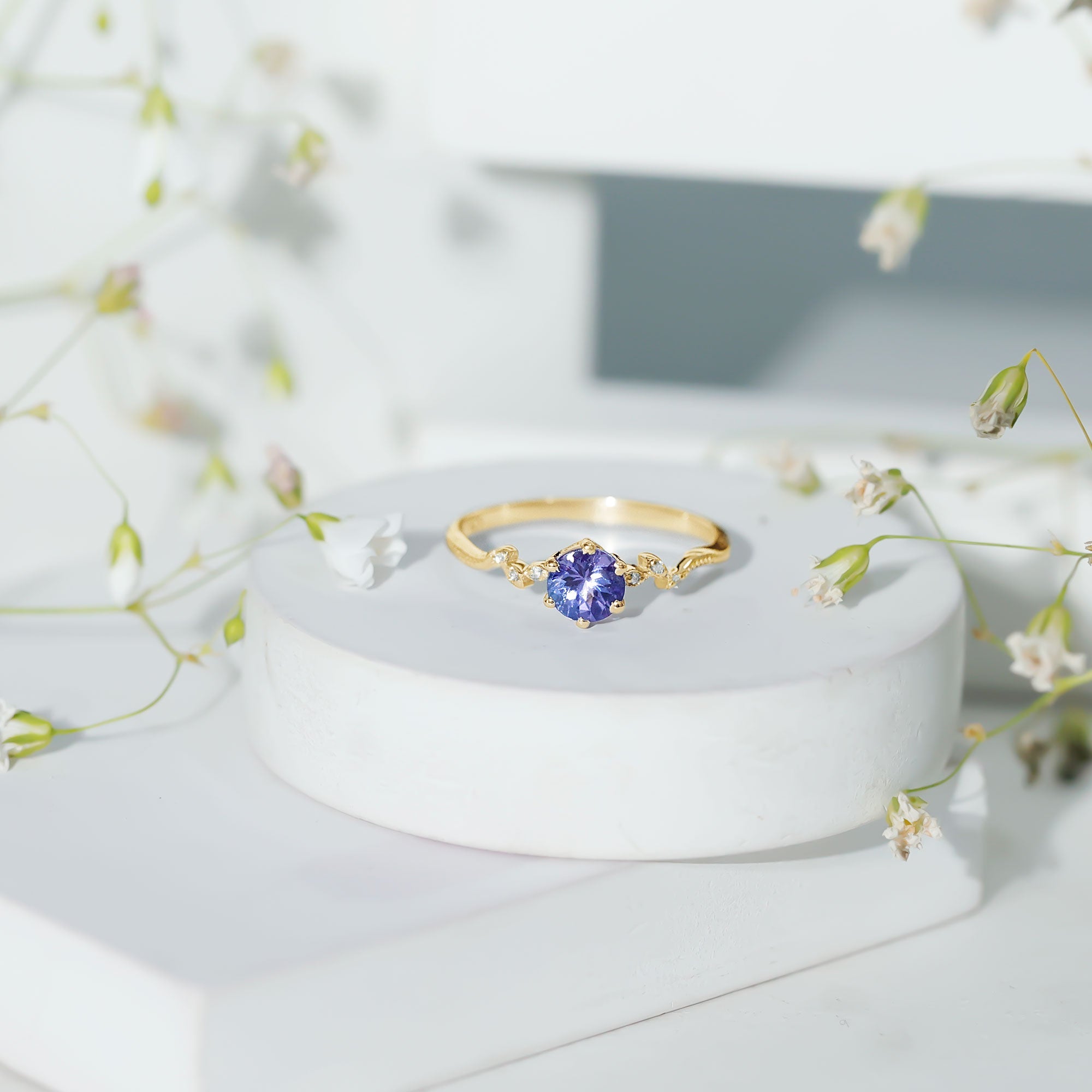 Minimal Leaf Promise Ring with Tanzanite and Diamond