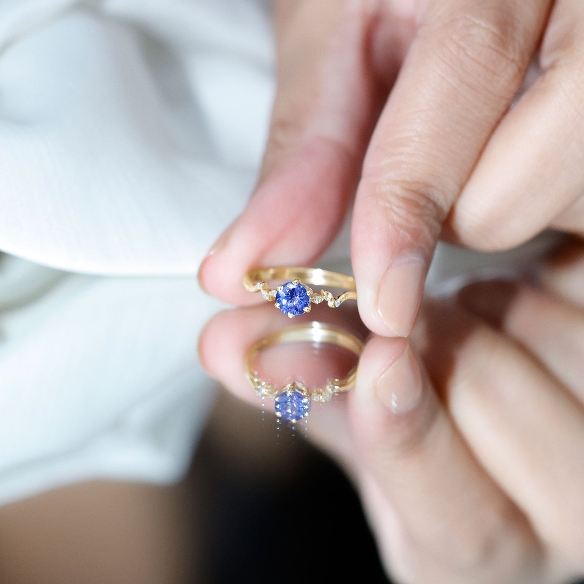Minimal Leaf Promise Ring with Tanzanite and Diamond