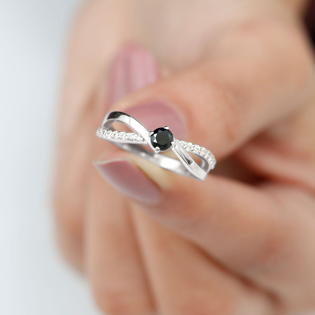 5mm Round Black Onyx Solitaire Infinity Ring with Diamond