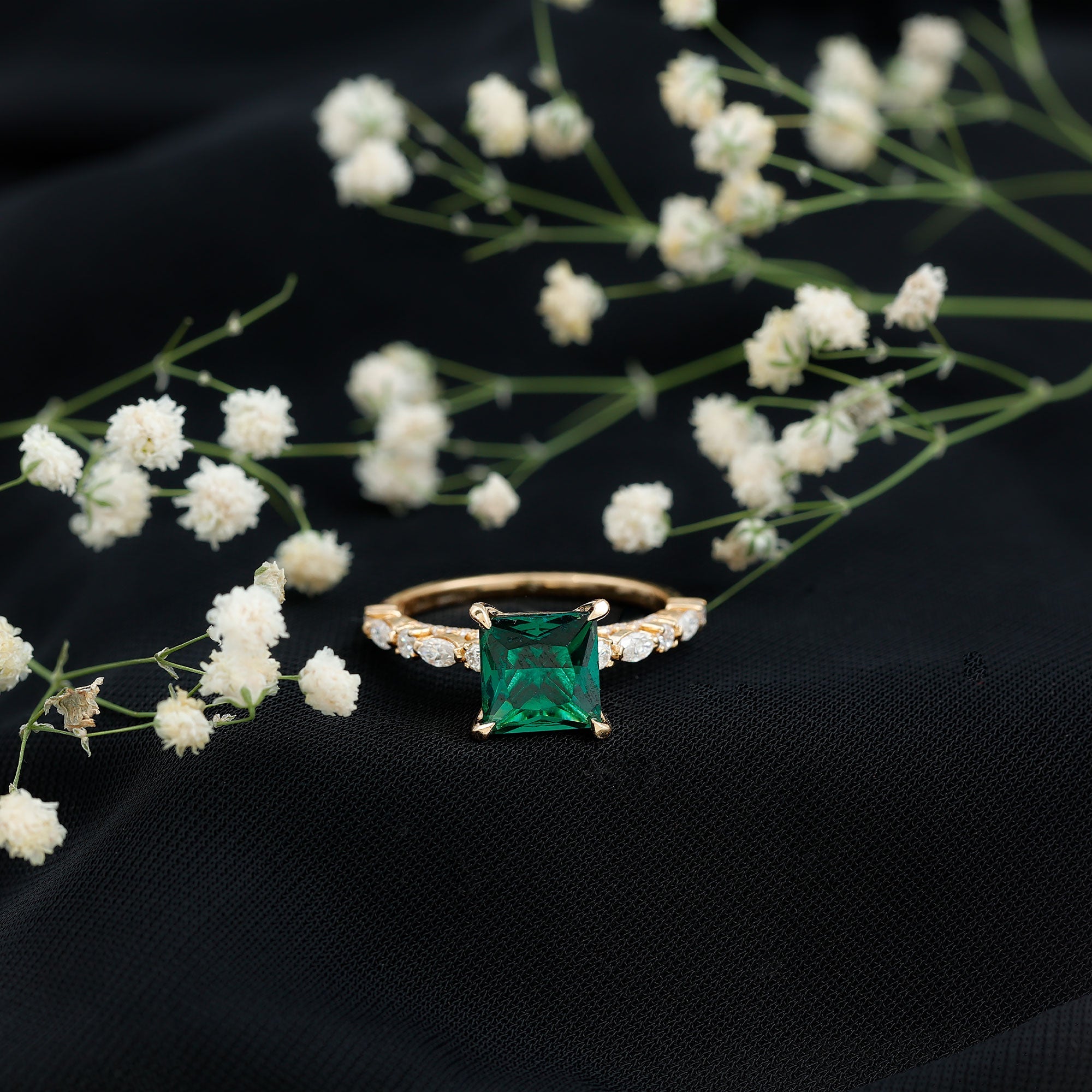 8 MM Solitaire Lab Emerald Princess Cut Engagement Ring with Moissanite
