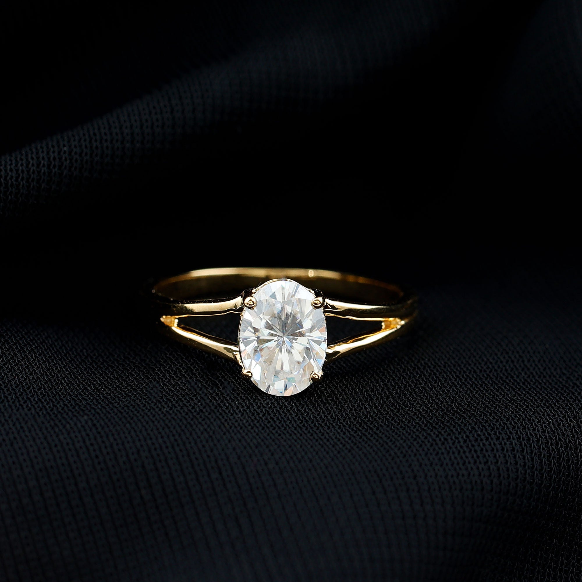 1.25 CT Oval Moissanite Engagement Ring With Certificate