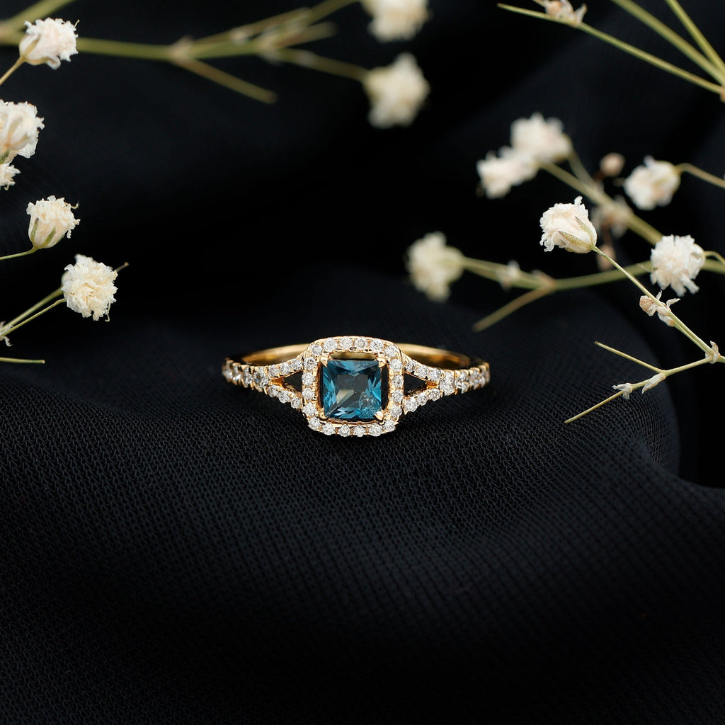 6mm Princess Cut London Blue Topaz Engagement Ring with Diamond Split Shank