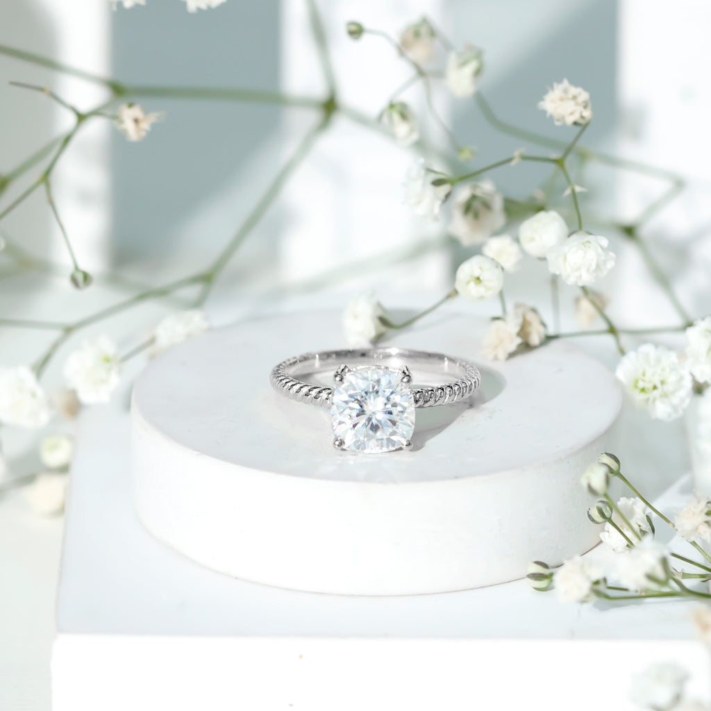 3.25 CT Certified Moissanite Solitaire Ring with Twisted Rope