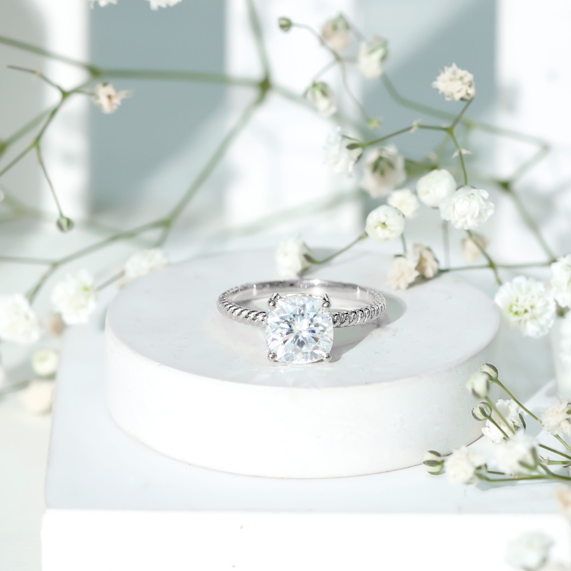 3.25 CT Certified Moissanite Solitaire Ring with Twisted Rope