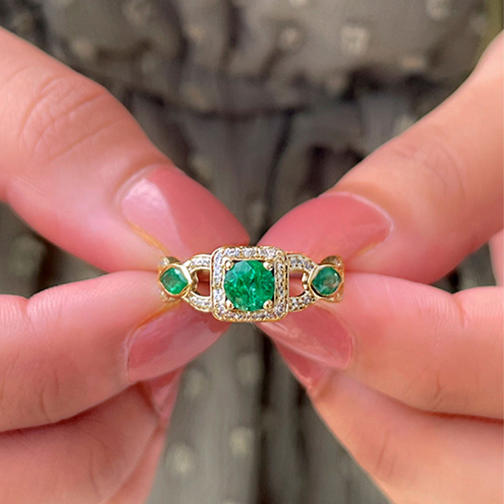 Natural Emerald Diamond Vintage Looking Engagement Ring