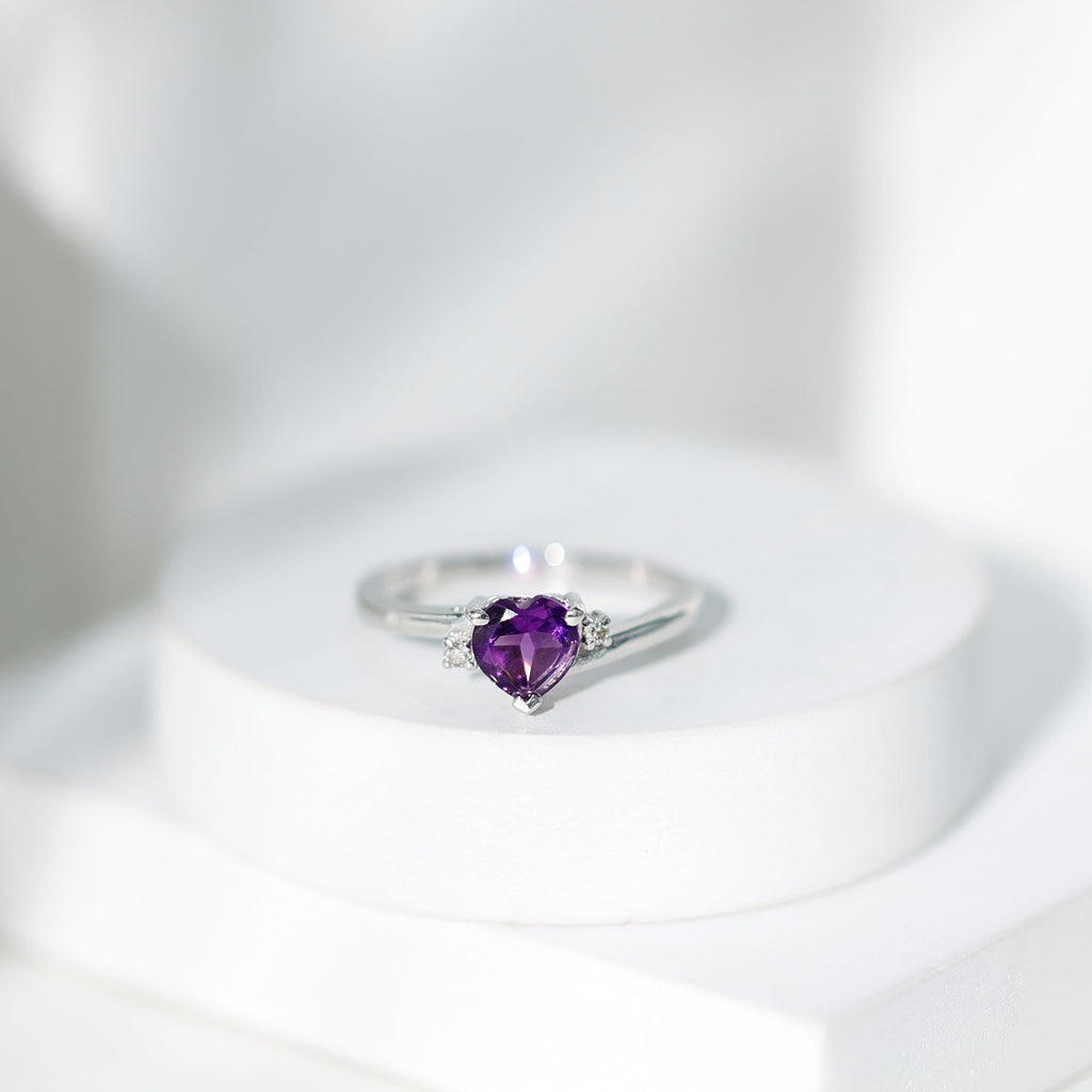 1 CT Heart Shape Amethyst Solitaire Promise Ring with Diamond