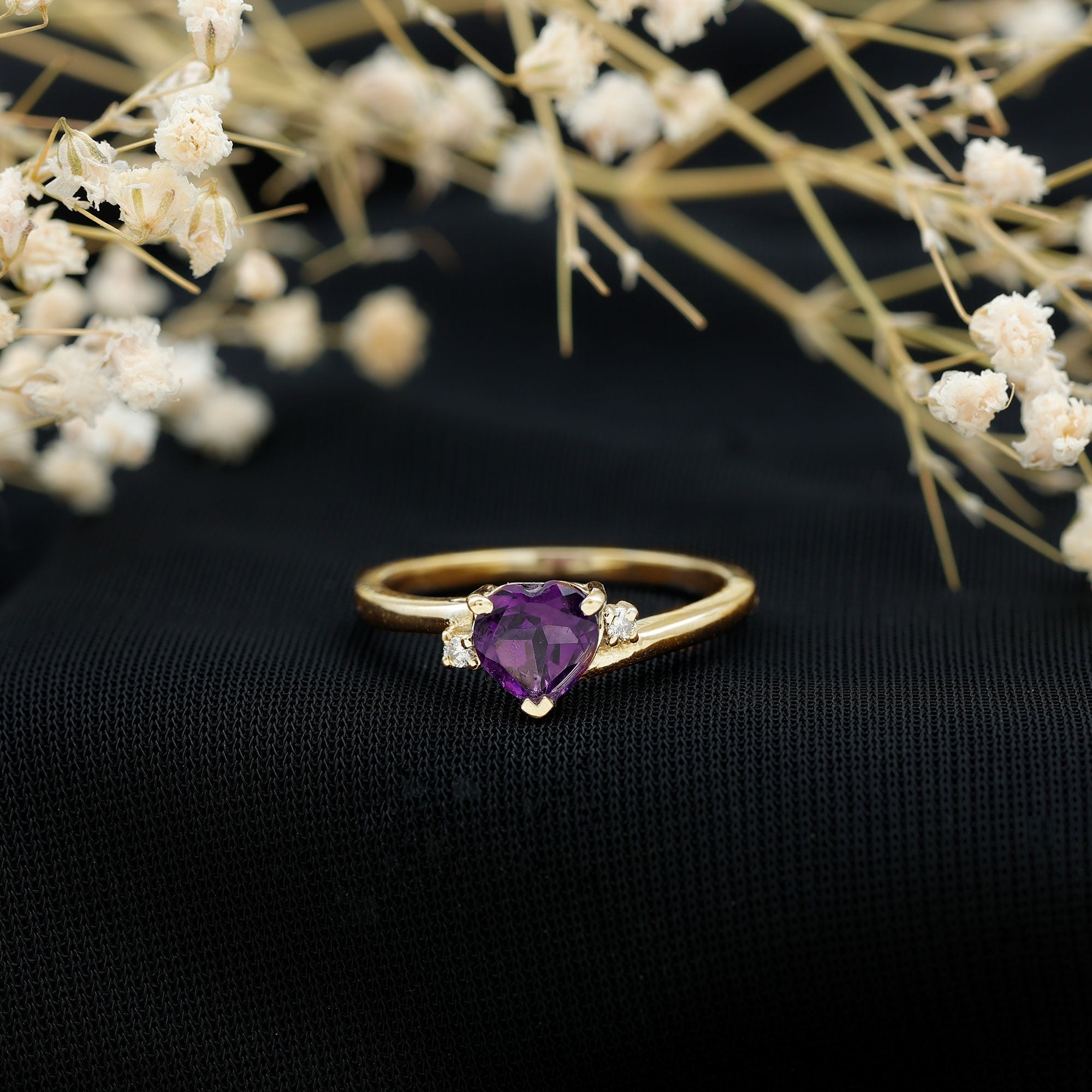 1 CT Heart Shape Amethyst Solitaire Promise Ring with Diamond