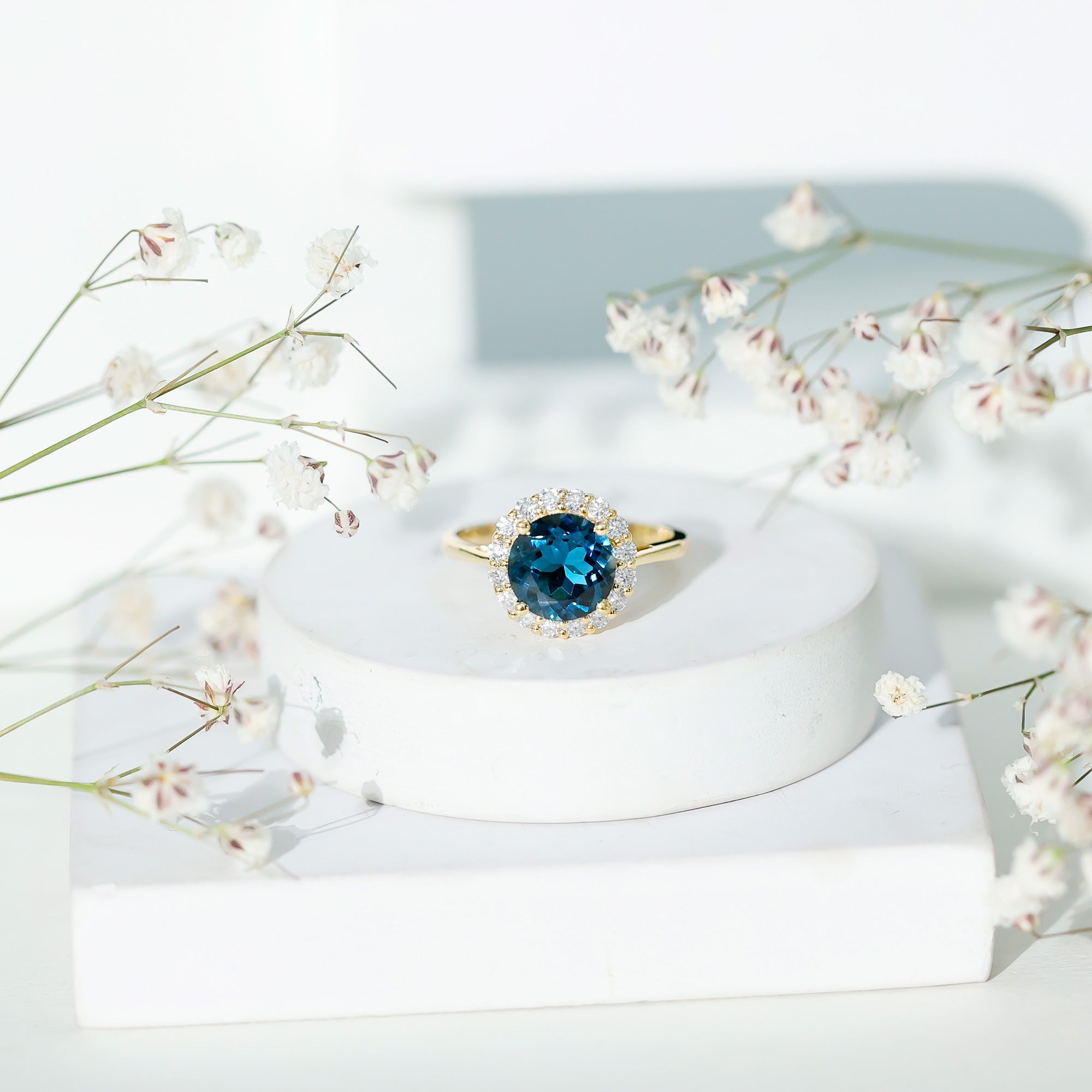 8mm Round London Blue Topaz Classic Engagement Ring with Moissanite Halo