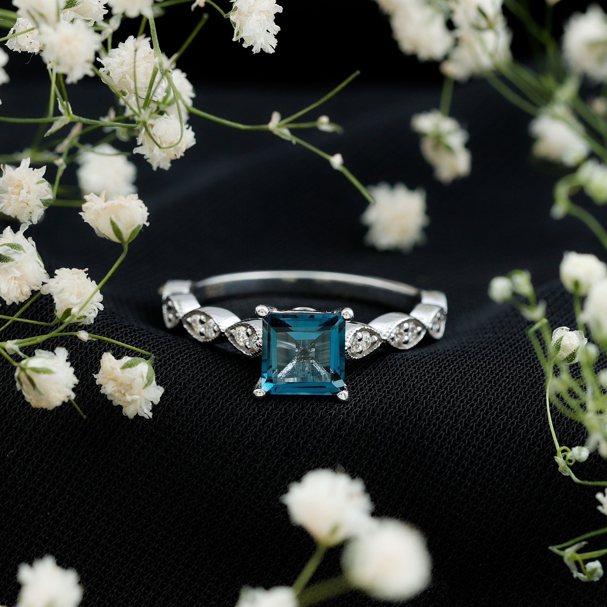 6mm Princess Cut London Blue Topaz Solitaire Ring with Diamond