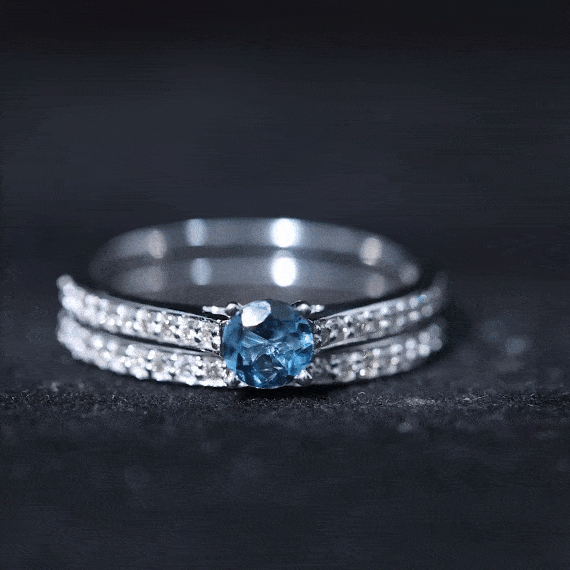 5mm London Blue Topaz Classic Engagement Ring with Diamond Wedding band