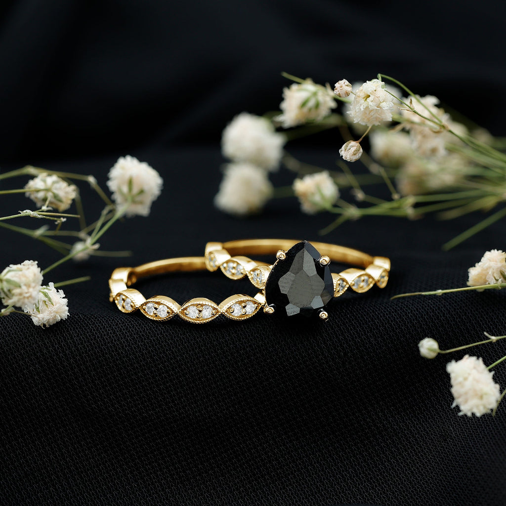 Lab Grown Black Diamond Teardrop Engagement Ring with Moissanite Wedding Band
