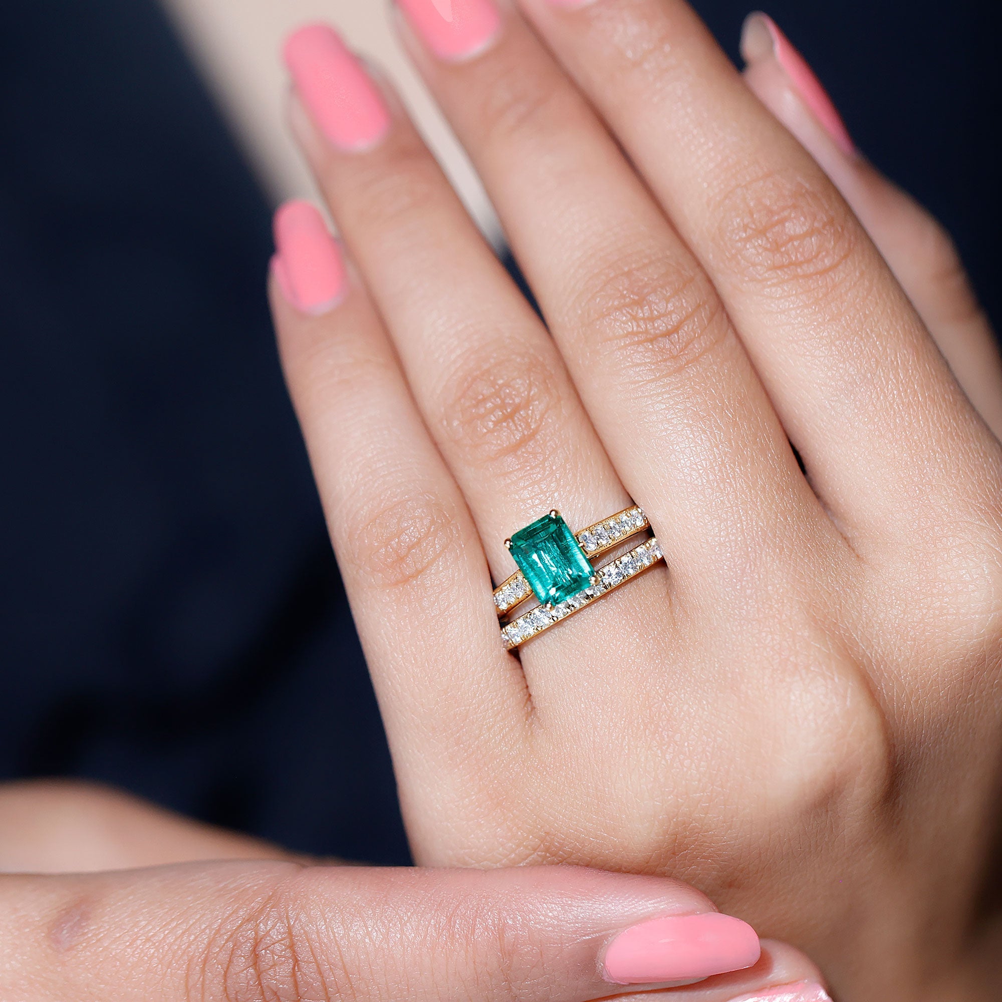 Lab Grown 6X8 mm Emerald Cut Emerald Engagement Ring with Wedding Band