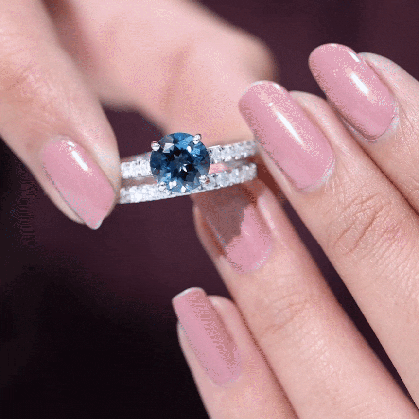 8mm Round London Blue Topaz Solitaire Rings Set with Moissanite Band