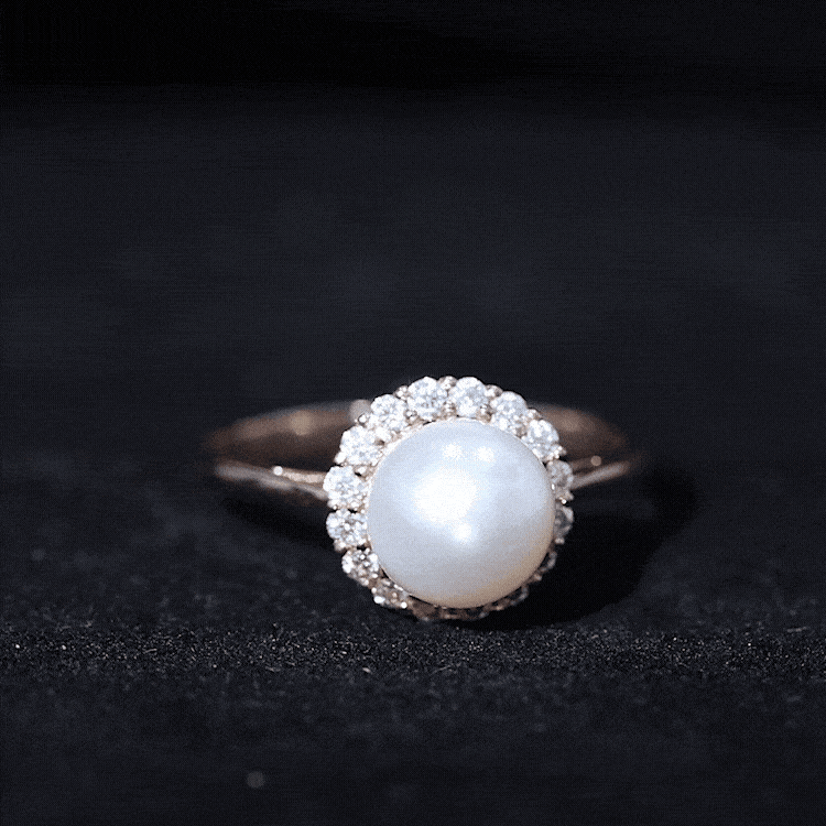 Simple Freshwater Pearl Ring with Diamond Halo