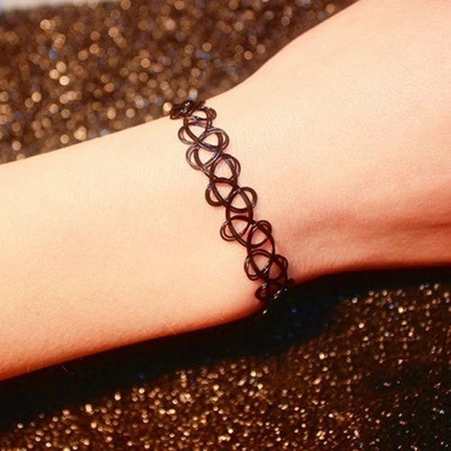 Three-piece Set Of Short Accessories, Bracelets, Rings, Necklaces